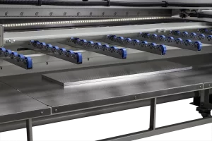 anslag med leverans bakåt på en rapido ssm mot vit bakgrund