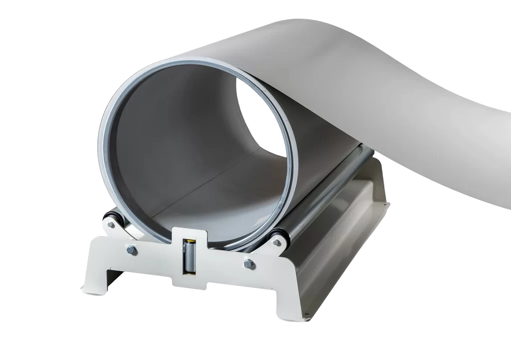 plåtvagga för coils upp till 1000 kg mot vit bakgrund