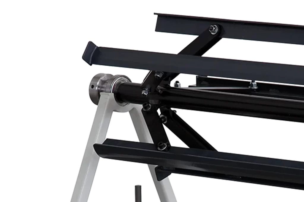 expanderbart centrumdorn på manuell haspel mot vit bakgrund